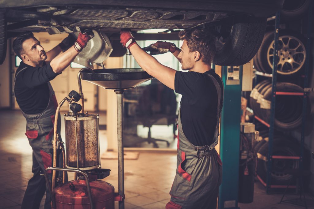 how long does it take to do an oil change